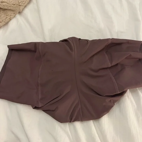 NWT! lululemon City to Summit Light Cycling Short - Picture 7 of 10